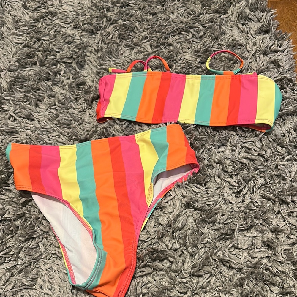 SHEIN Multicolor Striped Bikini